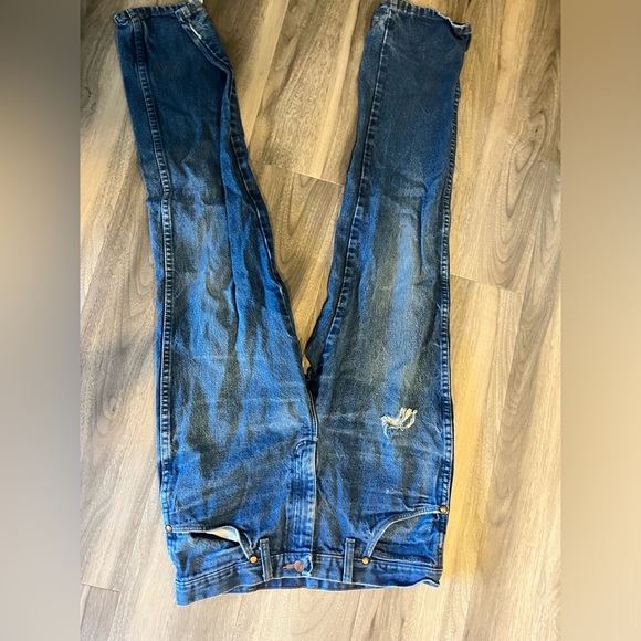 Wrangler Jeans - Picture 2 of 3